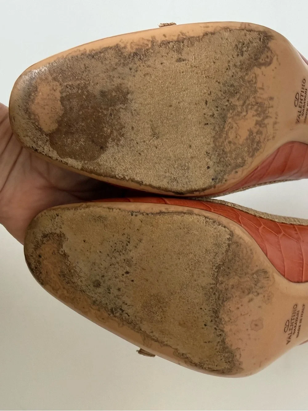 RARE Valentino Garavani Croc-Embossed Orange Leather Pumps with Gold Trim